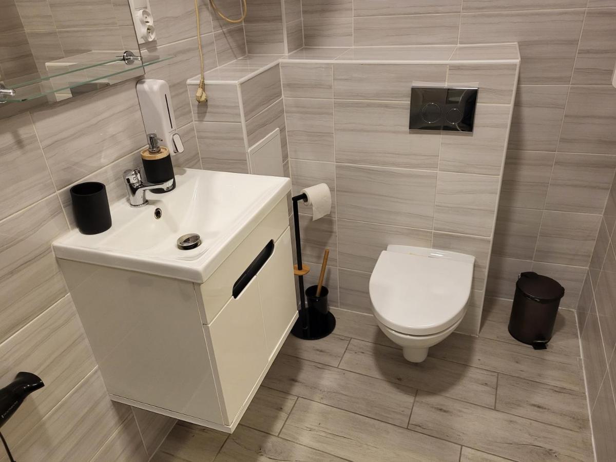 Apartament Komnata Przemyśl Exteriör bild